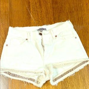 White high wasted Pacsun Jean shorts. Size 3.